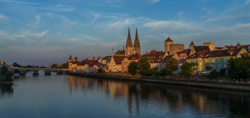 Dom mit Altstadt - Regensburg - Deutschland