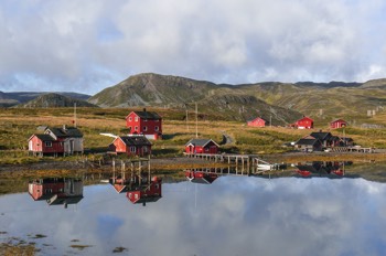  Fischerdorf in der Finnmark, Norwegen 